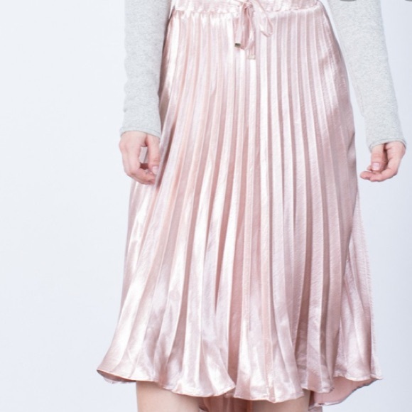 Écru Lab metallic pink high low skirt - Picture 2 of 6